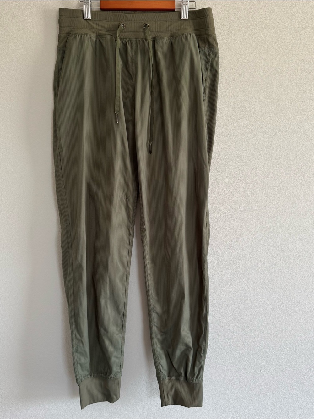 ZYIA Active Unwind Joggers M Olive Green Athleisure Stretch Pants